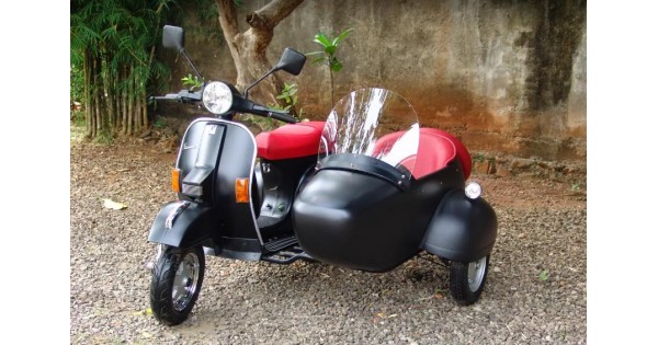 VESPA Italian Scooter PX 150cc with Sidecar