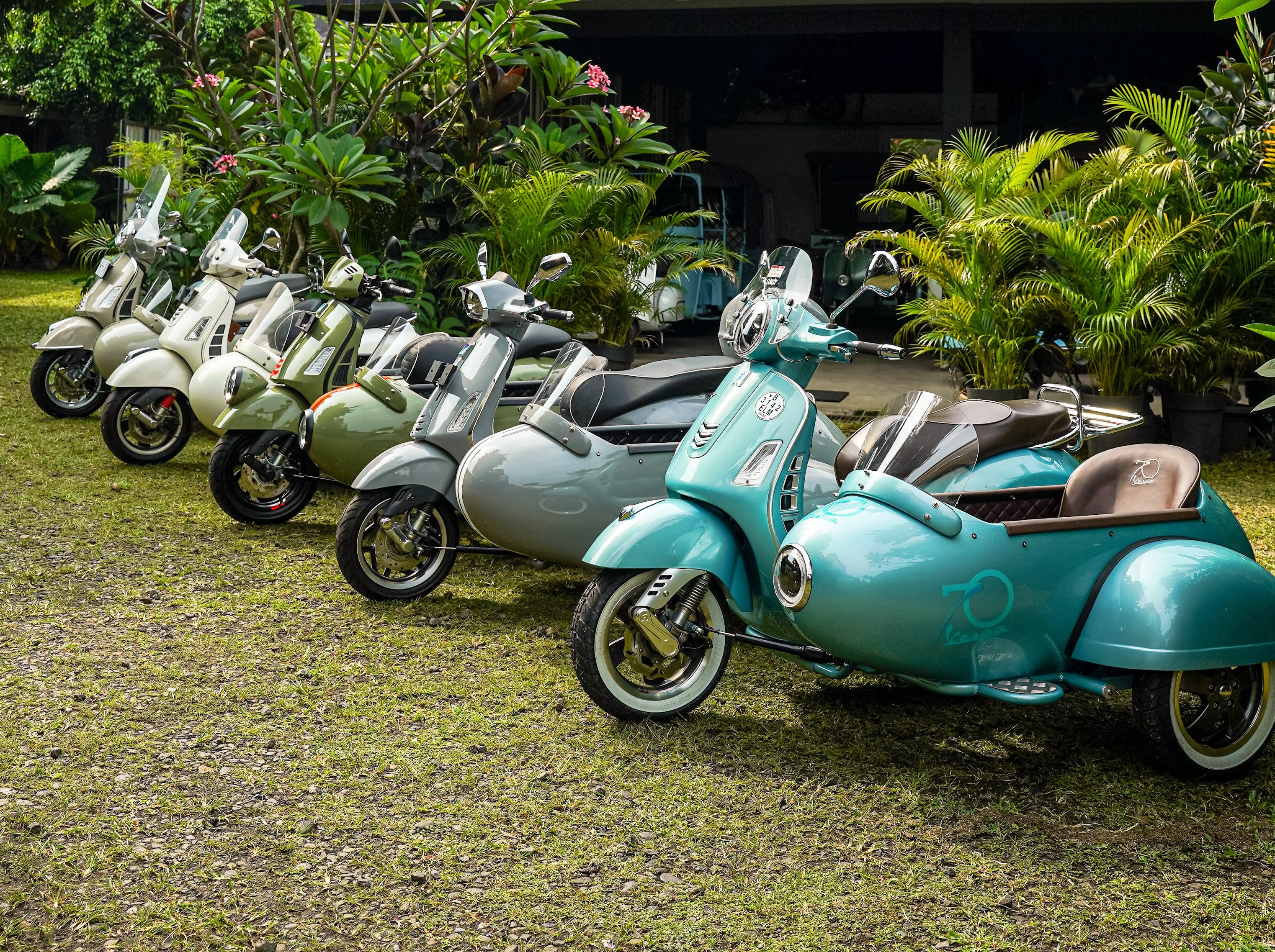 fiberglass Vespa sidecar custom Indonesia lightweight build by Scooter99