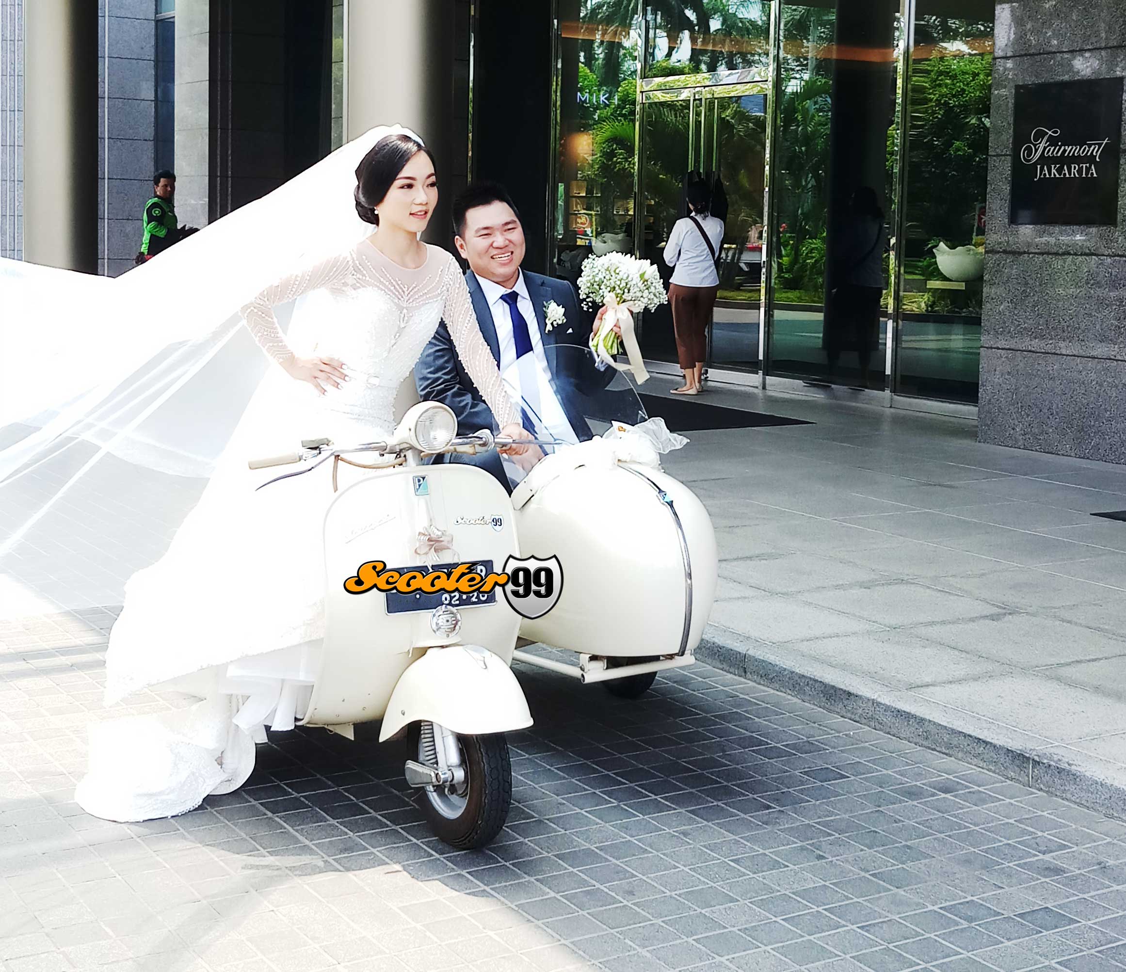 Wedding Vespa rental Jakarta with Scooter99 fiberglass sidecar