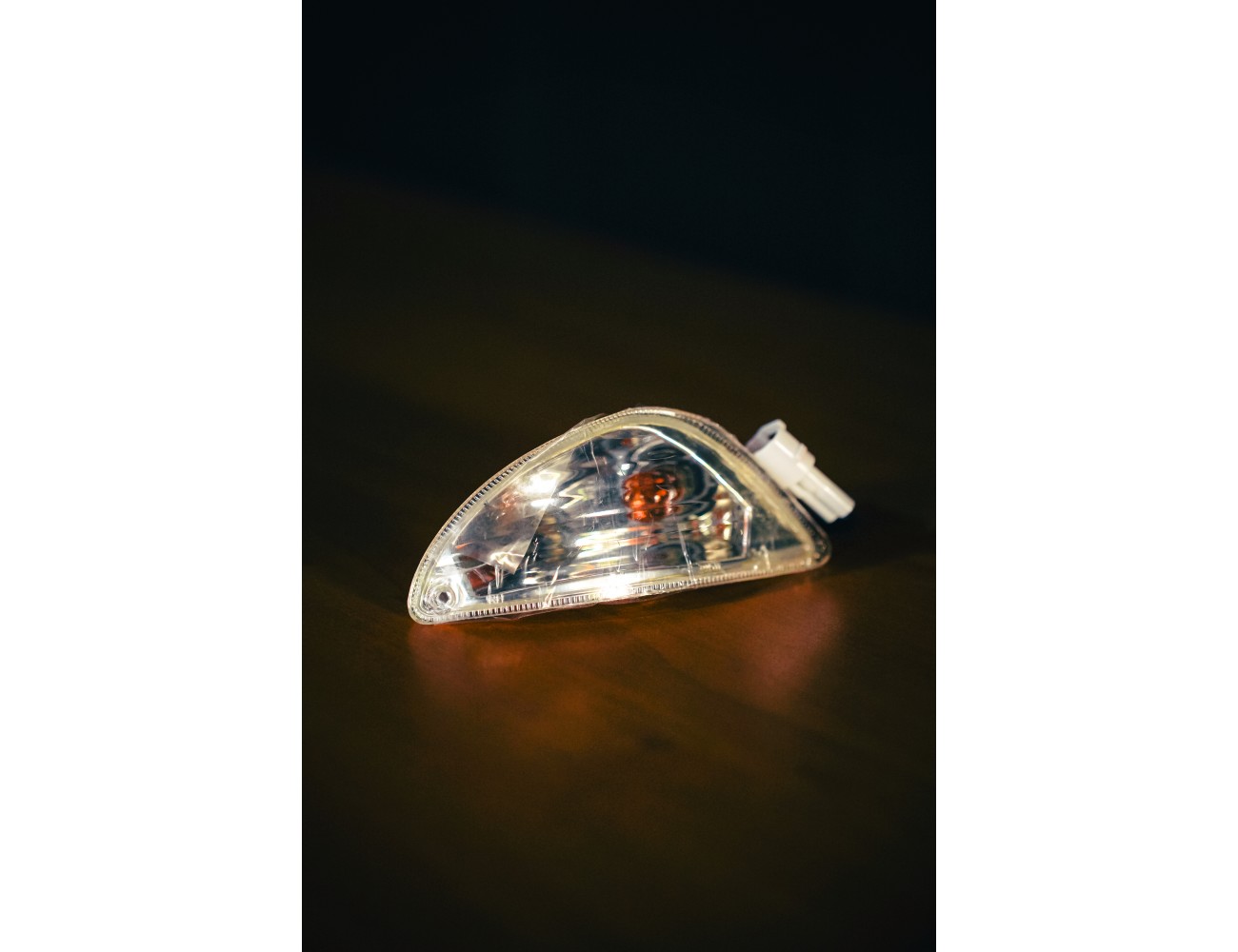 thumbnail image 2 of Original Piaggio Rear Right Indicator For Vespa PK 50 125 S – Orange, Italian Made 2 of 6
