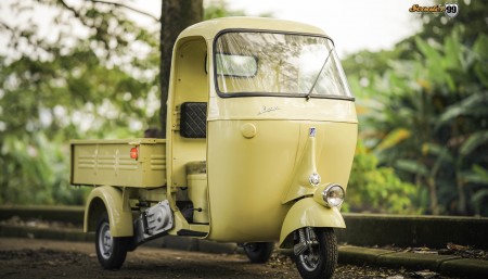 Custom Bajaj Ape Pickup by Scooter99  Handcrafted in Jakarta. Exported Worldwide