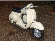 Vespa Scooter 90SS Cream