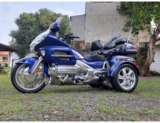 Harley Davidson Electra Glide Trike – Blue Touring Edition Harley Davidson Electra Glide Trike – Blue Touring Edition